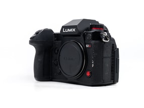 Panasonic Lumix DC-S1H