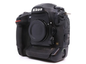 Nikon D5 (Dual CF)