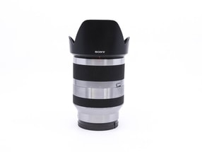 Sony E 18-200mm f/3.5-6.3 OSS