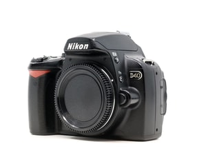 Nikon D40