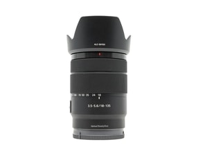 Sony E 18-135mm f/3.5-5.6 OSS