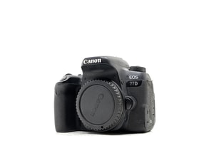Canon EOS 77D