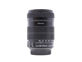 Canon EF-S 18-135mm f/3.5-5.6 IS