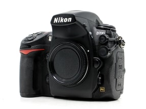 Nikon D700