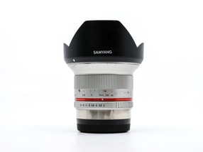 Samyang 12mm f/2 NCS CS - Attacco Fujifilm X