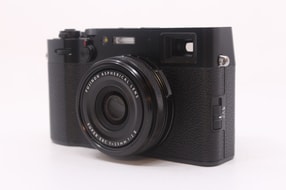 Fujifilm X100V