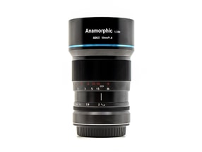 Sirui 50mm f/1.8 1.33x Anamorphic - Attacco Sony E