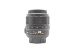 Nikon AF-S DX Nikkor 18-55mm f/3.5-5.6G VR