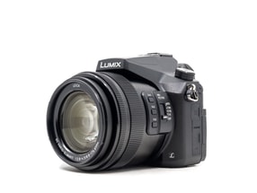 Panasonic Lumix DMC-FZ2000