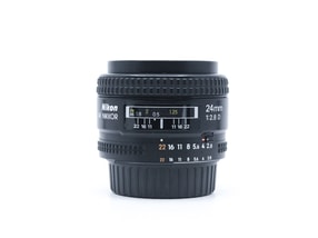Nikon AF Nikkor 24mm f/2.8D