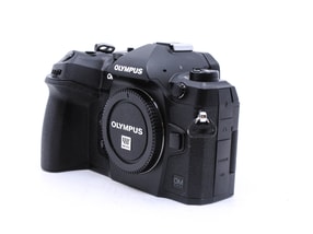 OM SYSTEM OM-1