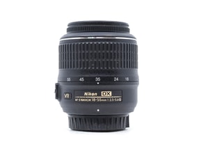 Nikon AF-S DX Nikkor 18-55mm f/3.5-5.6G VR
