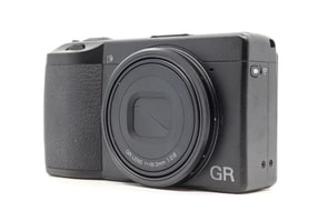 Ricoh GR III