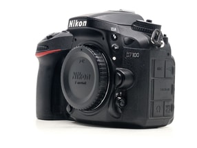 Nikon D7100
