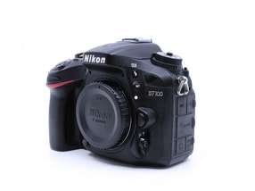 Nikon D7100