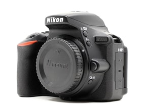 Nikon D5600