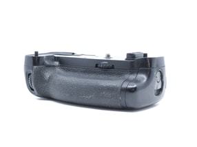 Nikon MB-D16 Battery Grip