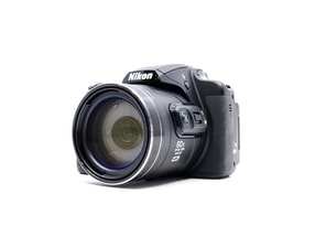 Nikon Coolpix B700