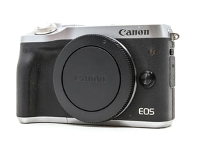 Canon EOS M6