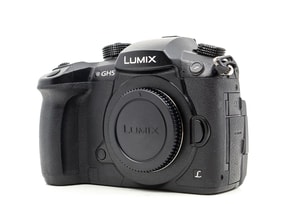 Panasonic Lumix DC-GH5