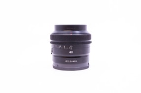 Sony FE 40mm f/2.5 G