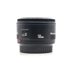 Canon EF 50mm f/1.8 II