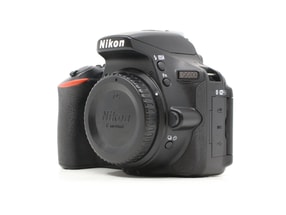 Nikon D5600