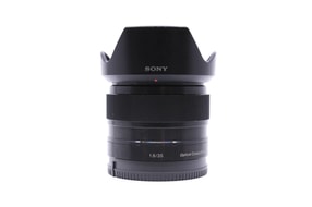 Sony E 35mm f/1.8 OSS