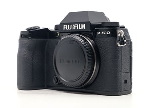 Fujifilm X-S10