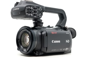 Canon XA30 Camcorder