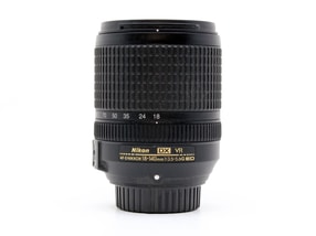 Nikon AF-S DX Nikkor 18-140mm f/3.5-5.6G ED VR