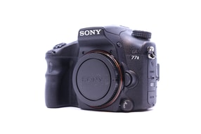 Sony Alpha A77 II