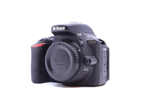 Nikon D5600
