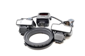 Nikon SB-R1C1 Close-Up Macro Speedlight Kit