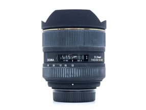Sigma 12-24mm f/4.5-5.6D EX DG HSM - Attacco Nikon