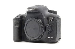 Canon EOS 7D Mark II