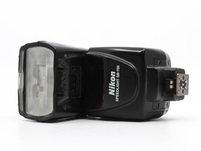 Nikon SB-700 Speedlight