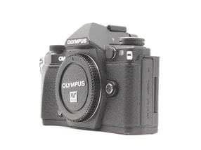 Olympus OM-D E-M5 Mark II