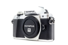 Olympus OM-D E-M10 Mark II