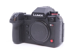 Panasonic Lumix DC-S1H
