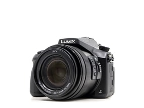Panasonic Lumix DMC-FZ2000