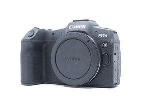 Canon EOS R8