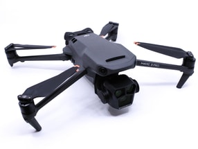 DJI Mavic 3 Pro Fly More Combo