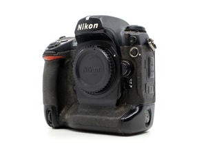Nikon D2Xs