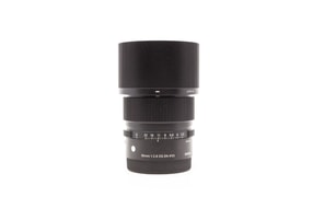 Sigma 90mm f/2.8 DG DN Contemporary - Sony FE Fit