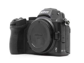 Nikon Z5