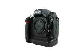 Nikon D2Xs