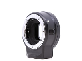 Nikon FTZ Anschluss Adapter