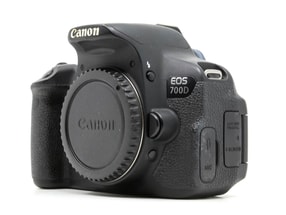 Canon EOS 700D
