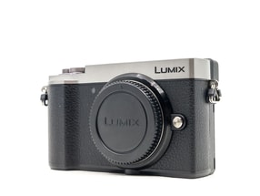 Panasonic Lumix DC-GX9